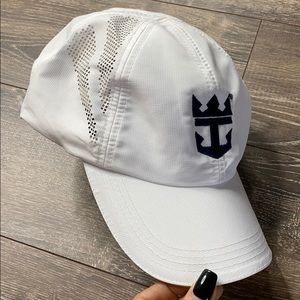 Brand new/ Royal Caribbean logo baseball cap⚾️